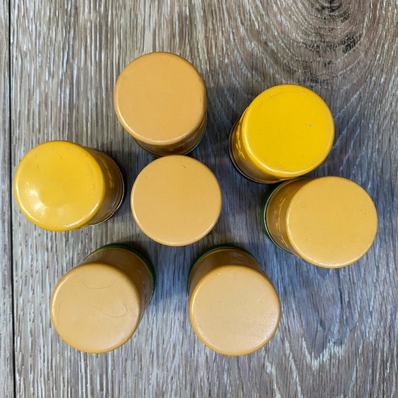 🚫SOLD OUT🚫 1950's VINTAGE KODAK Metal 35mm FILM Can CANISTER Embossed - Picture 9 of 11